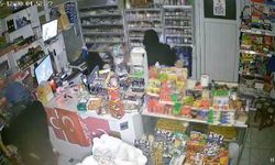 Çalıntı araçla market soydular