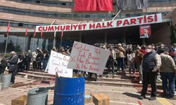 Eski başkanlardan tarihi imza