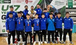 Güreşçilerden büyük başarı