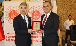 Hakim ve savcılara duygulandıran veda