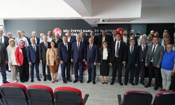 Bolat’tan MHP’ye özel ziyaret