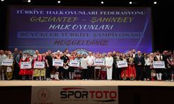Şampiyonlar ödülünü aldı