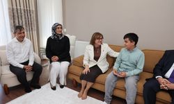 Şahin'den LGS şampiyonlarına çifte ödül