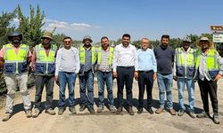 Başkana asfalt teşekkürü