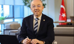 Eczacı ile hasta karşıya geliyor
