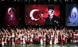 GAÜN’ün hukuk fakültesinde mezuniyet sevinci