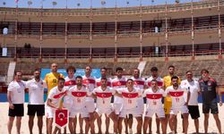 Plaj futbol milli takım kampa girdi