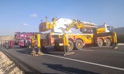Manevra yapan tanker yoldan çıktı
