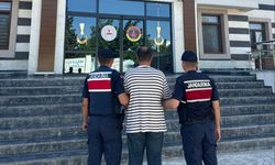 Nizip’te aranan şahıs jandarmadan kaçamadı