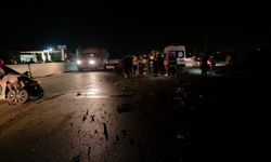 Traktör ile otomobil çarpıştı