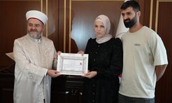 Dramdan etkilenip, müslüman oldu