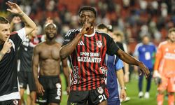 Sylla’dan taraftara maç sonu sürprizi