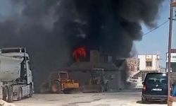 Gaziantep’te atık yağ tesisi alevlere teslim oldu