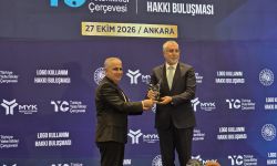 Işıkhan’dan Rektöre plaket