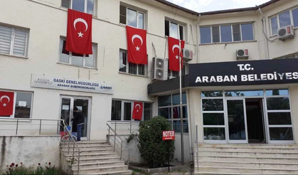 Yıkılan caminin yerini satılığa çıkarttılar
