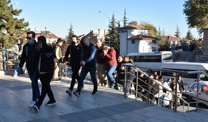 Eş zamanlı dolandırıcılık operasyonu