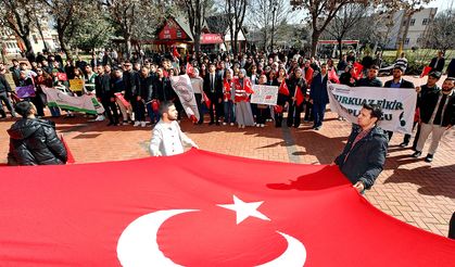 Öğrencilerden birlik yürüyüşü