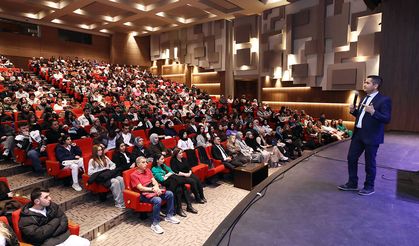 Öğrencilere Erasmus dersi