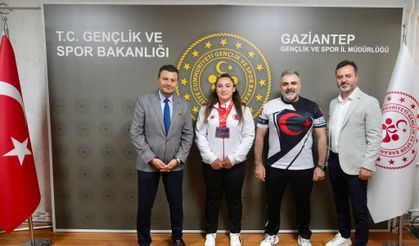 Gizem dünya ikincisi