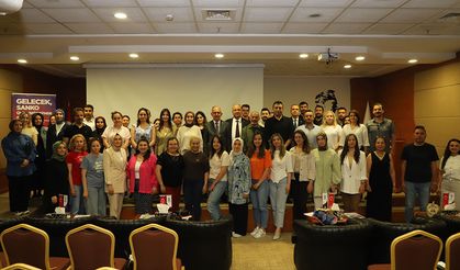 Öğretmenleri buluşturan etkinlik