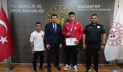Türkiye 3.’sü Eryiğit’ten Şahin’e ziyaret