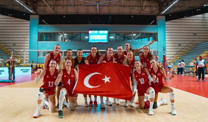 Namağlup yarı finale yükseldiler