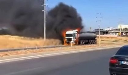 Tanker seyir halindeyken yandı