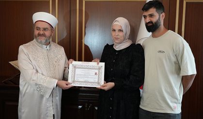 Dramdan etkilenip, müslüman oldu