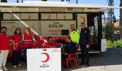 Polislerden kan bağışı