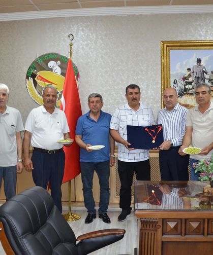 Yılın ilk fıstığına altın