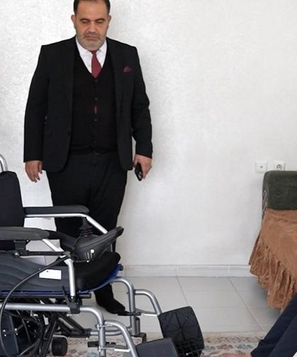 Özel ihtiyaçlı bireylere tekerlekli sandalye