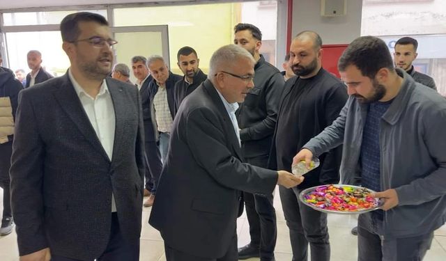 AK Parti Nizip'te Bayramlaşma Töreni Düzenledi