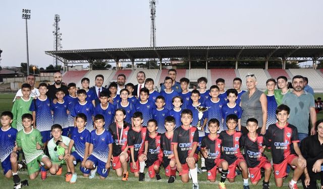 Depremzede futbol turnuvasında Gaziantep rüzgarı