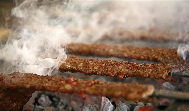 2 bin 500 kişi bu kebabı yiyecek