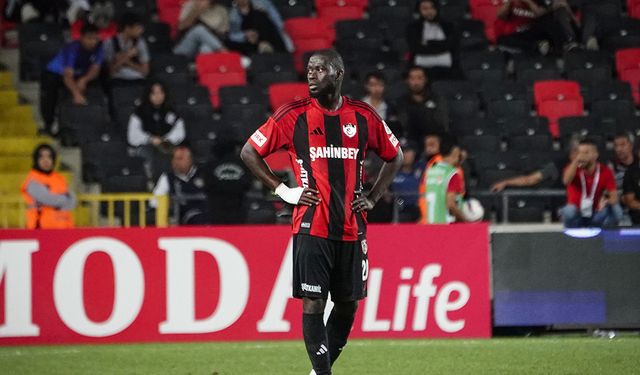 Ndiaye 11’e