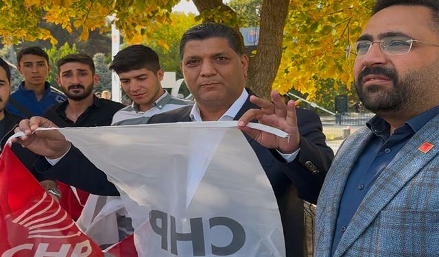 CHP standına çirkin saldırı