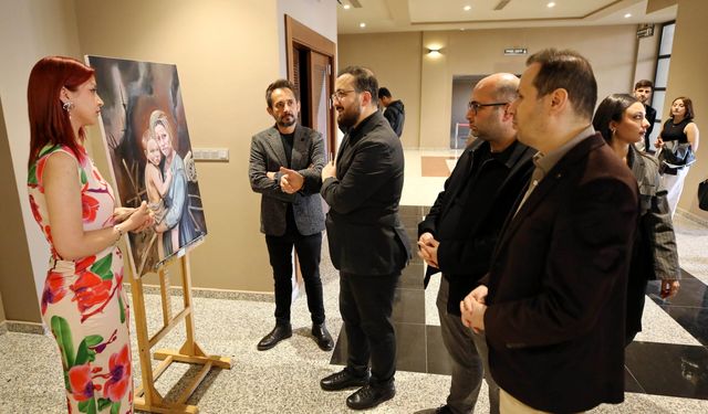Savaş hikayeleri sergide