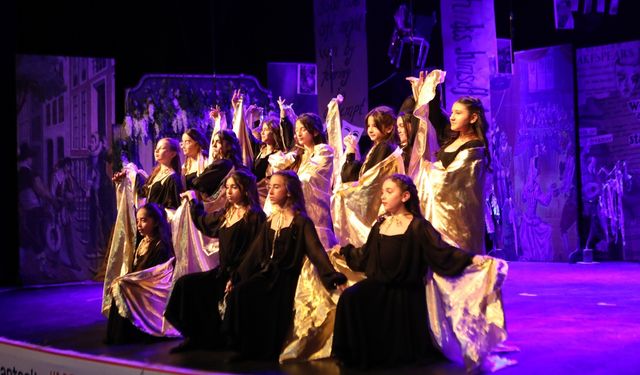 'Bir Shakespeare Rüyası’ alkışlandı
