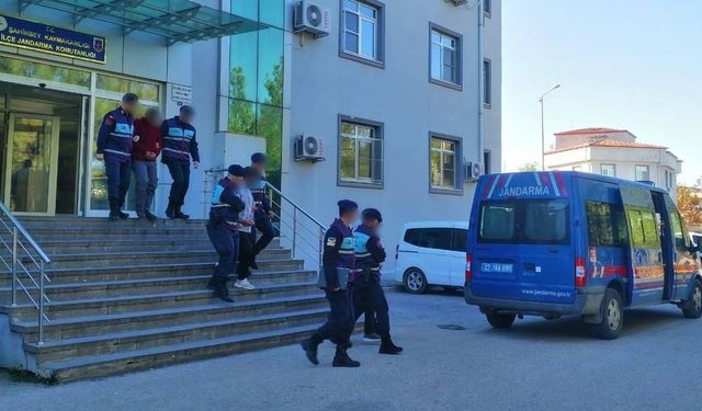 Uyuşturucuyla yakalandılar