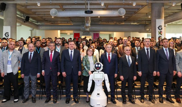 Yapay zeka Baga Şahin’i anlattı
