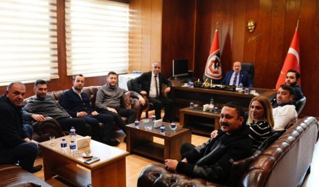 Memik Yılmaz yönetimi topladı