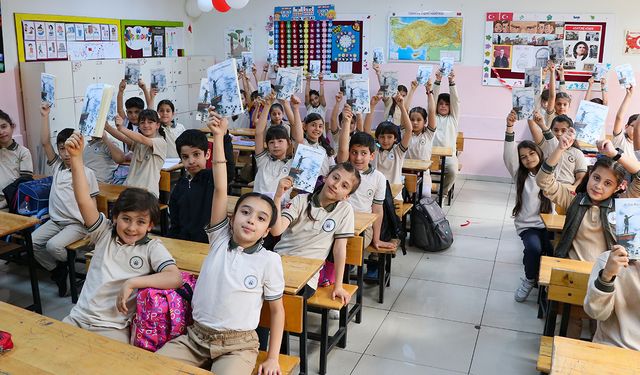 Miniklerden “El Ele Hayallerimize" kitabı