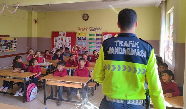 Öğrencilere trafik eğitimi