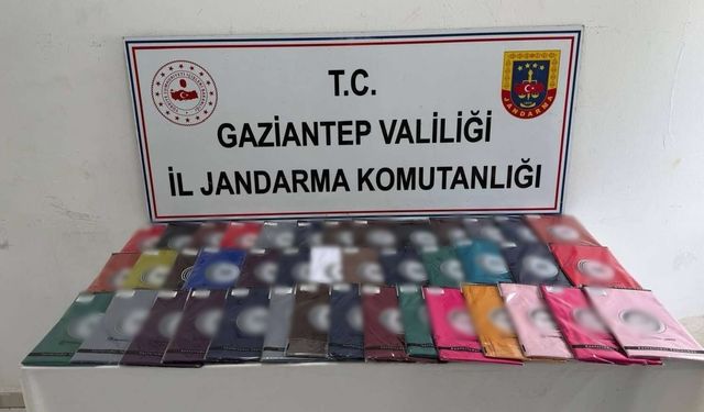 Sahte ayakkabı ve kıyafet baskını