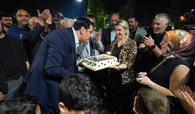 Yılmaz’a doğum günü sürprizi
