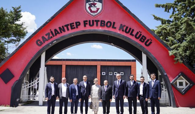 Hacıosmanoğlu'ndan Gazantep FK'ya sürpriz ziyaret