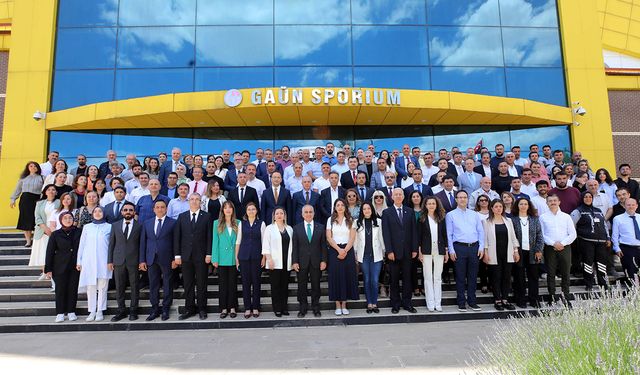 GAÜN’de bayramlaşma