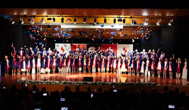 Tıp’ta mezuniyet coşkusu