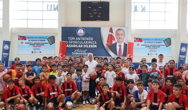 Tahmazoğlu öğrencilerle buluştu