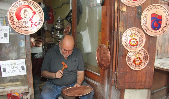 Bakıra şekil veren usta eller